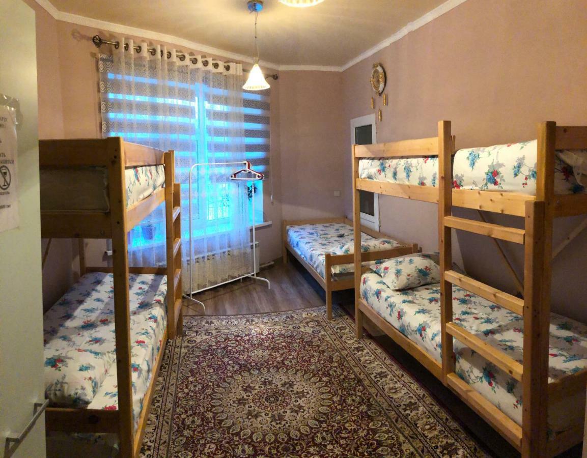 Hostel Arzy Atyrau Exterior photo